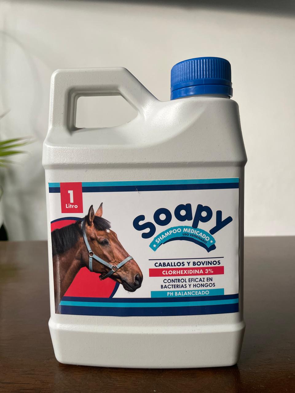 Shampoo con Clorhexidina 3% para Caballos y Ganado 1L